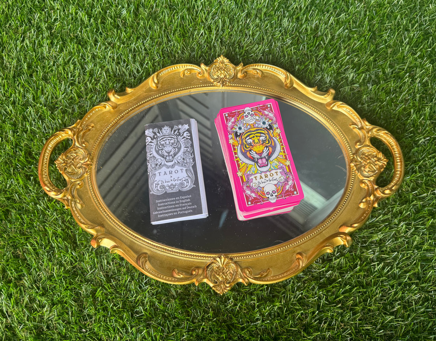 Tarot De El Dios Los Tres Deck